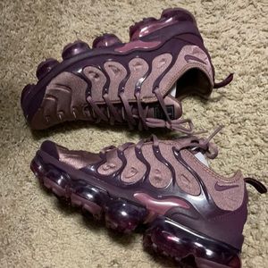 Nike vapormax plus, like new!